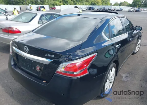 2015 Nissan Altima 3.5 S/3.5 Sl/3.5 Sv z USA, uszkodzony, nr VIN 1N4BL3AP7FC493914